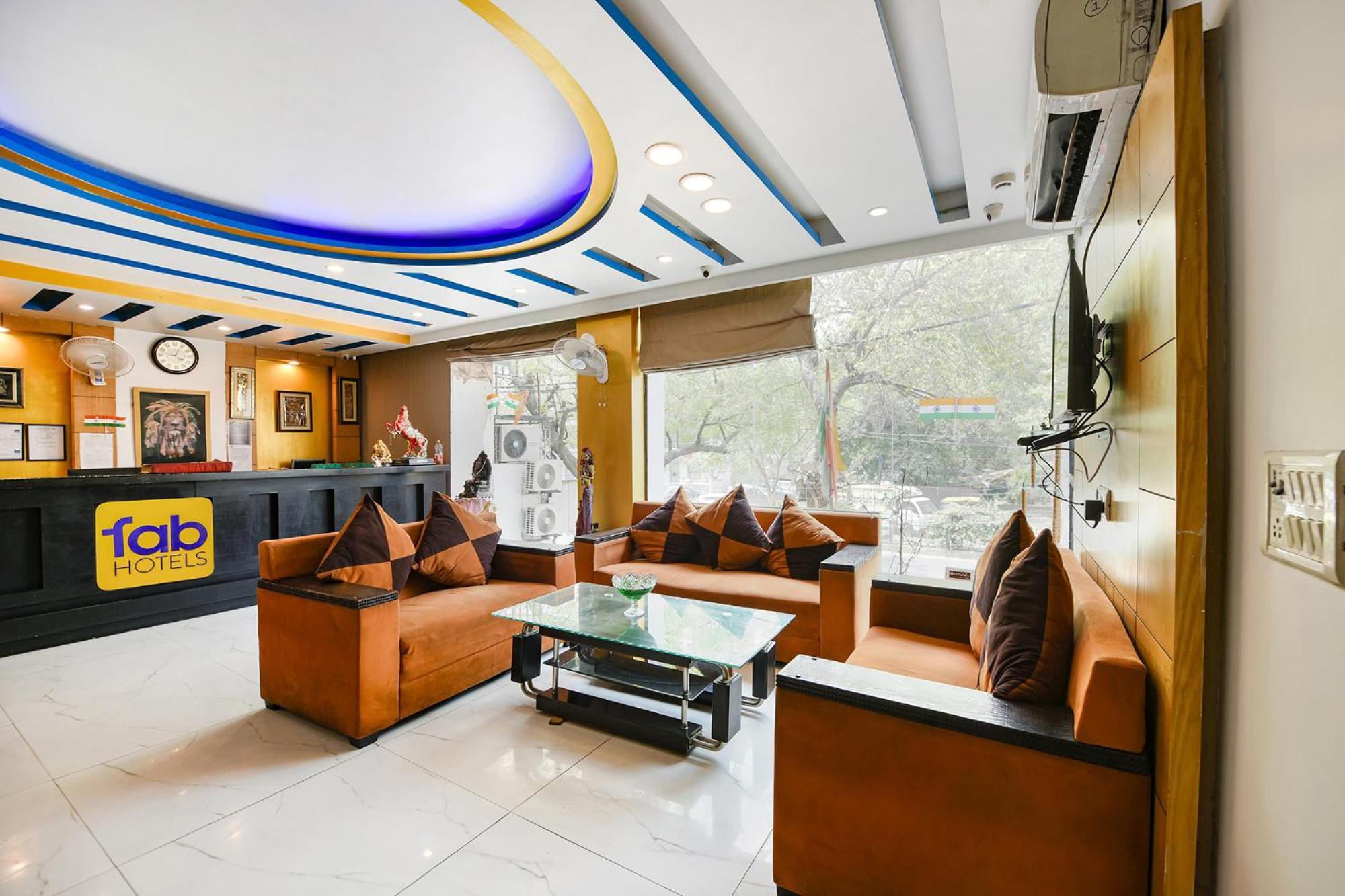 Fabhotel The Kings Plaza